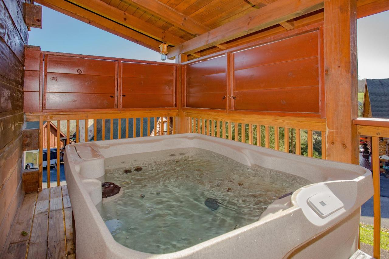 Highland Dream, Hot Tub, 1089 Free Tickets Each Paid Day, Dollywood And More Sevierville Luaran gambar